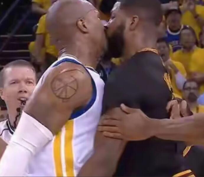 🤣说说你印象中NBA最有趣的一幕是哪一幕？