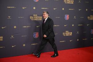 拉波尔塔谈比赛间隔不到72小时：希望他们能尊重规则，但会去踢的